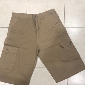 Khaki Cargo short size 40